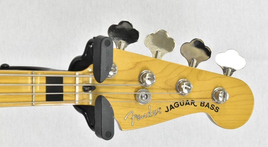 フェンダージャガーベースヘッド