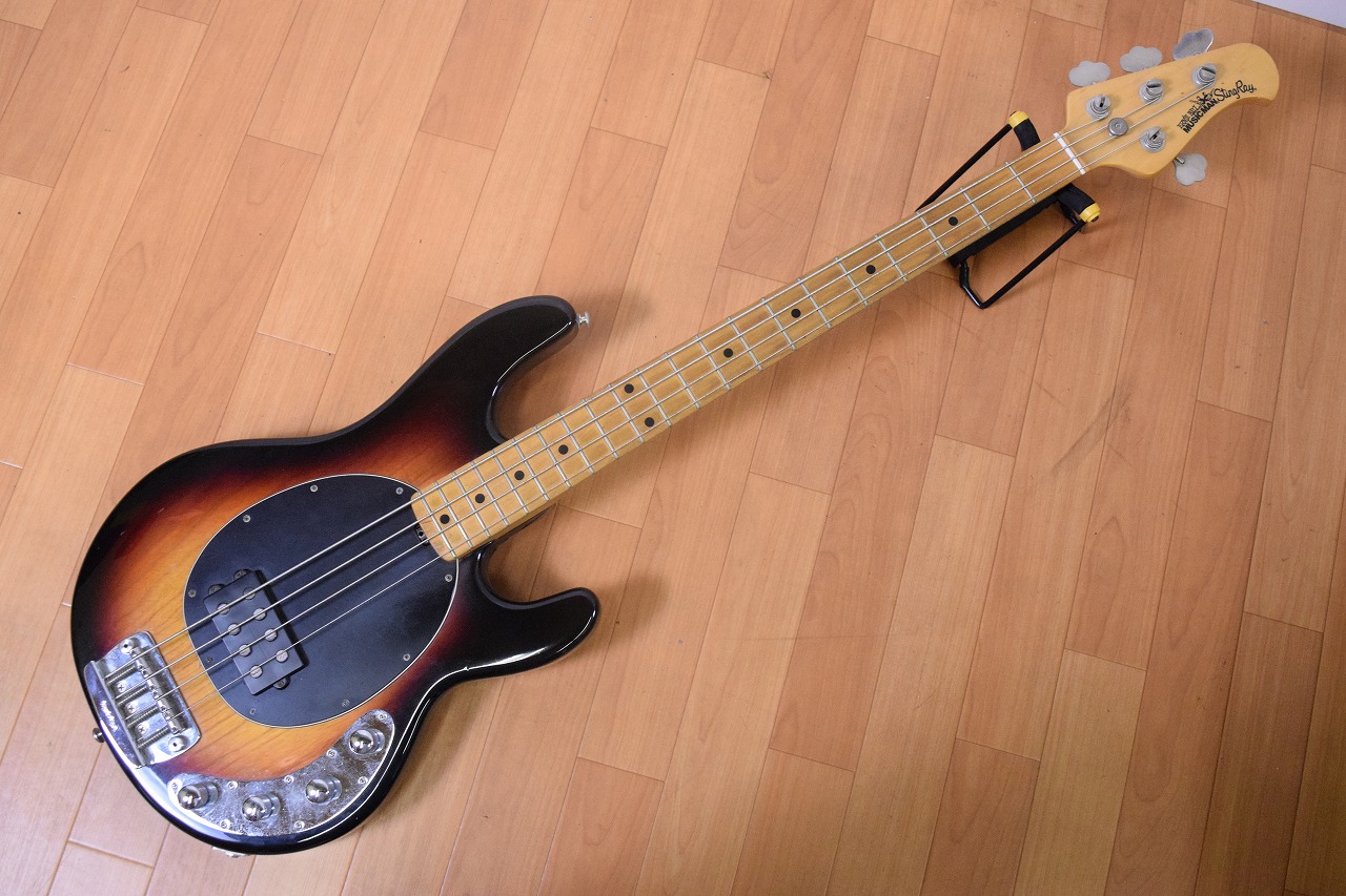 ミュージックマンスティングレイサンバースト