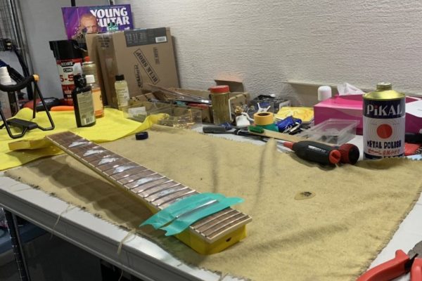 ジャンクギターのネックリペア