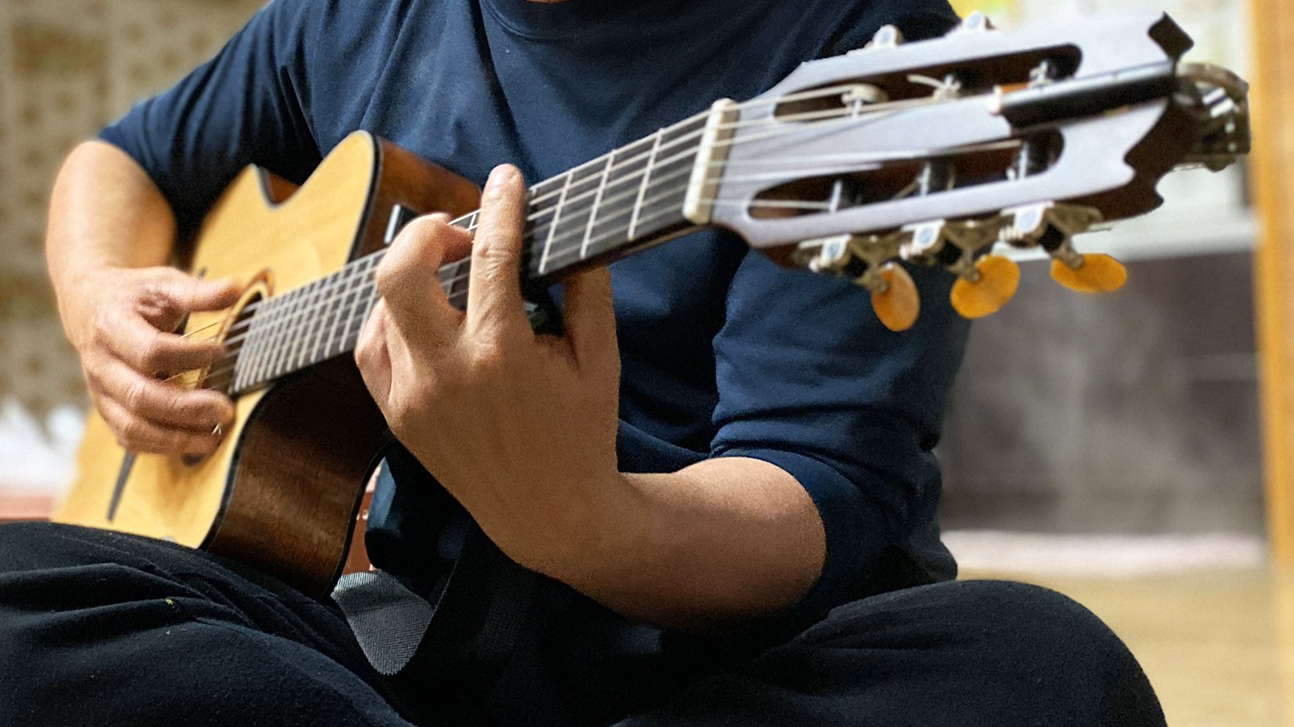 弾き語りできずに挫折